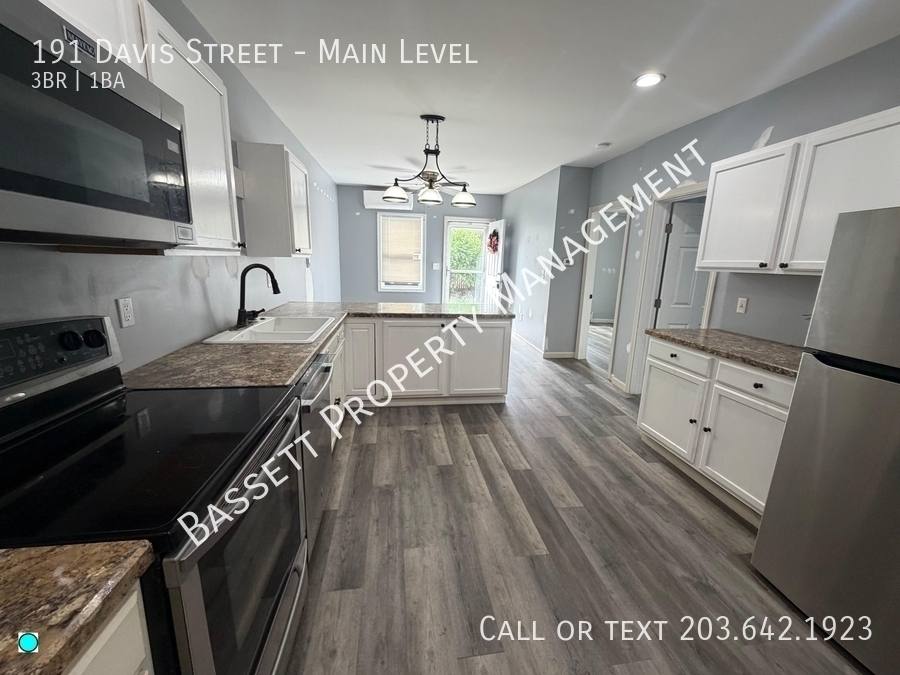 Apartment for rent at 191 Davis St #LEVEL, Oakville, CT 06779