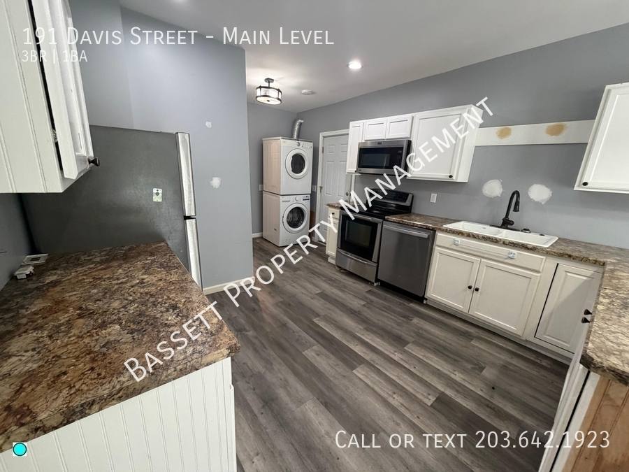 Apartment for rent at 191 Davis St #LEVEL, Oakville, CT 06779