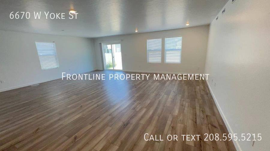 House for rent at 6670 W Yoke St, Meridian, ID 83646