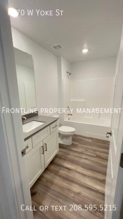 House for rent at 6670 W Yoke St, Meridian, ID 83646