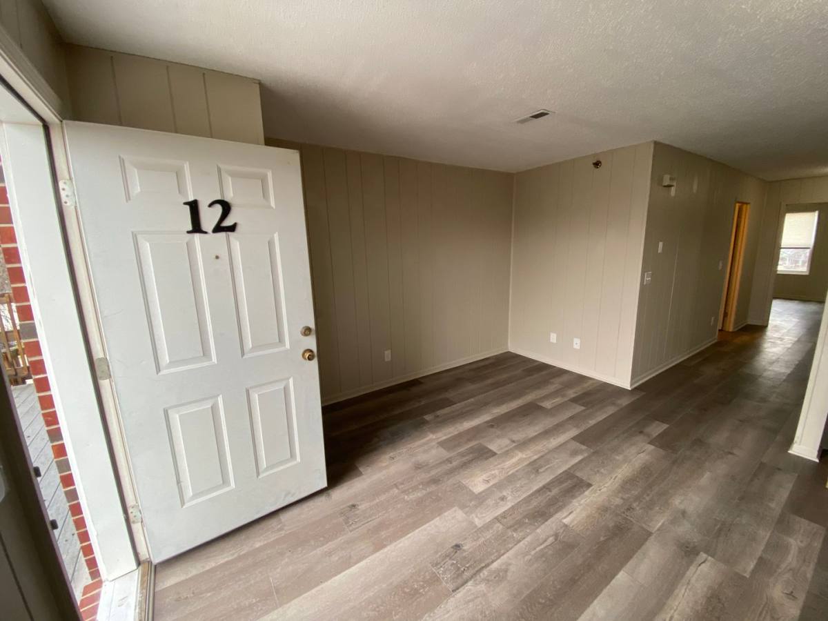Apartment for rent at 211 McGoodwin St, Warrensburg, MO 64093