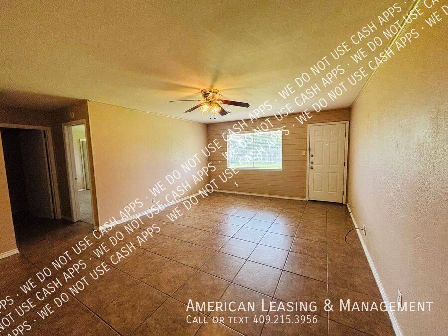 House for rent at 4417 Willowglen St, Orange, TX 77632