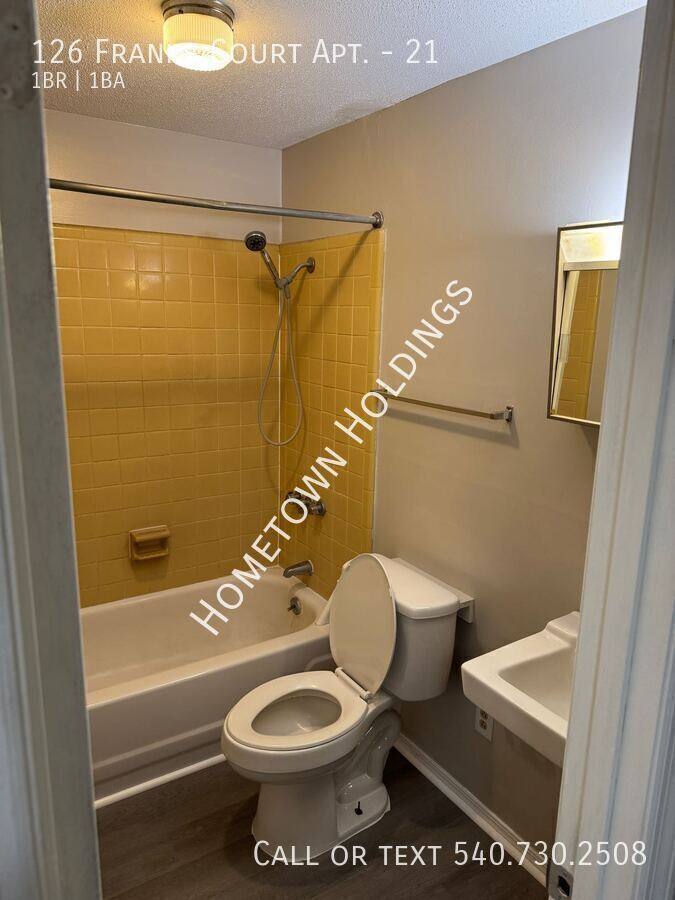Apartment for rent at 126 Franks Court #21, Collinsville, VA 24078