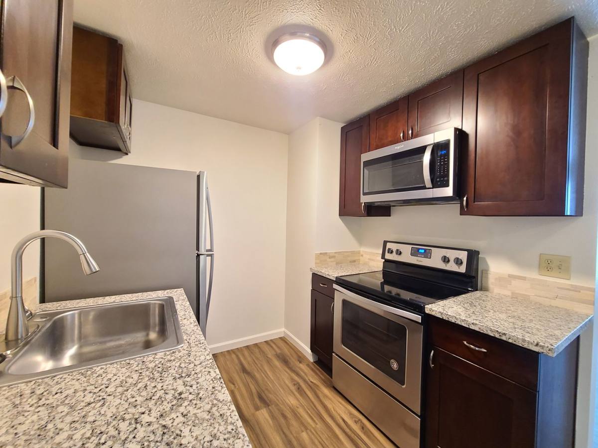 Apartment for rent at 827 E Ermina Ave, Spokane, WA 99207