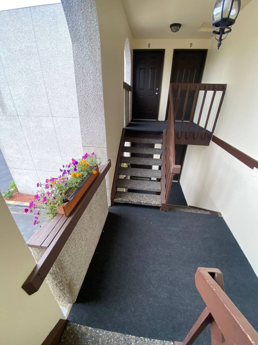 Apartment for rent at 827 E Ermina Ave, Spokane, WA 99207