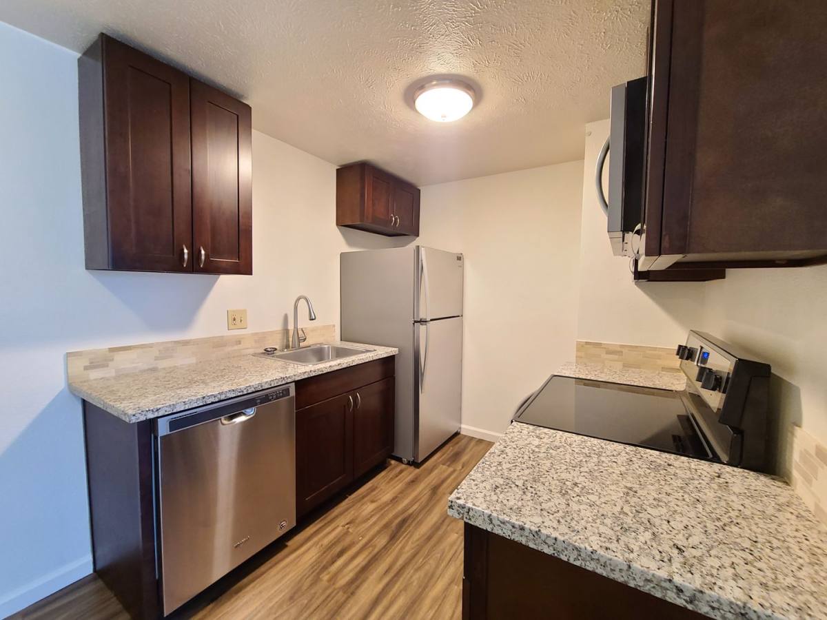 Apartment for rent at 827 E Ermina Ave, Spokane, WA 99207