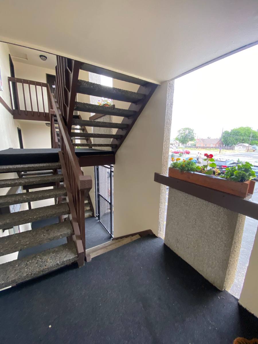 Apartment for rent at 827 E Ermina Ave, Spokane, WA 99207