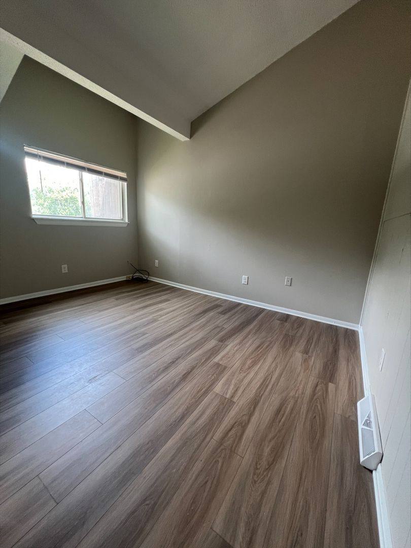 Apartment for rent at 3711 N Roan St, Johnson City, TN 37601