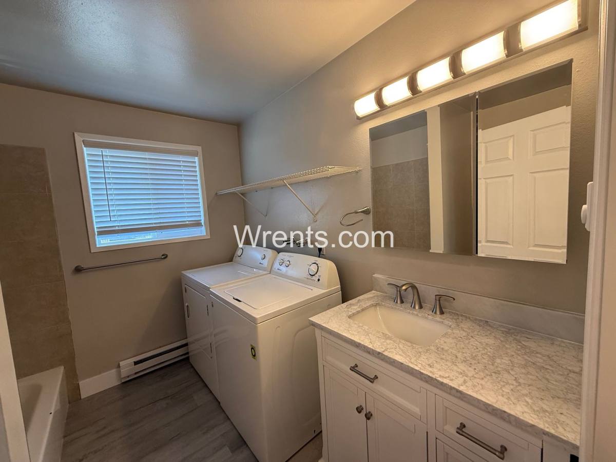 Apartment for rent at 1718 W Boone Ave, Spokane, WA 99201