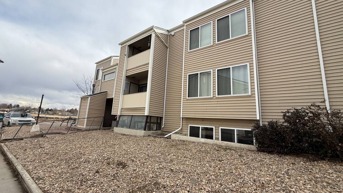 Condo for rent at 10752 E Exposition Ave, Aurora, CO 80012