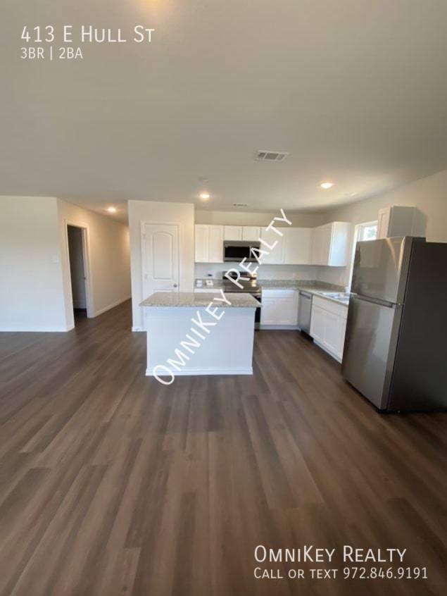 House for rent at 413 E Hull St, Denison, TX 75021