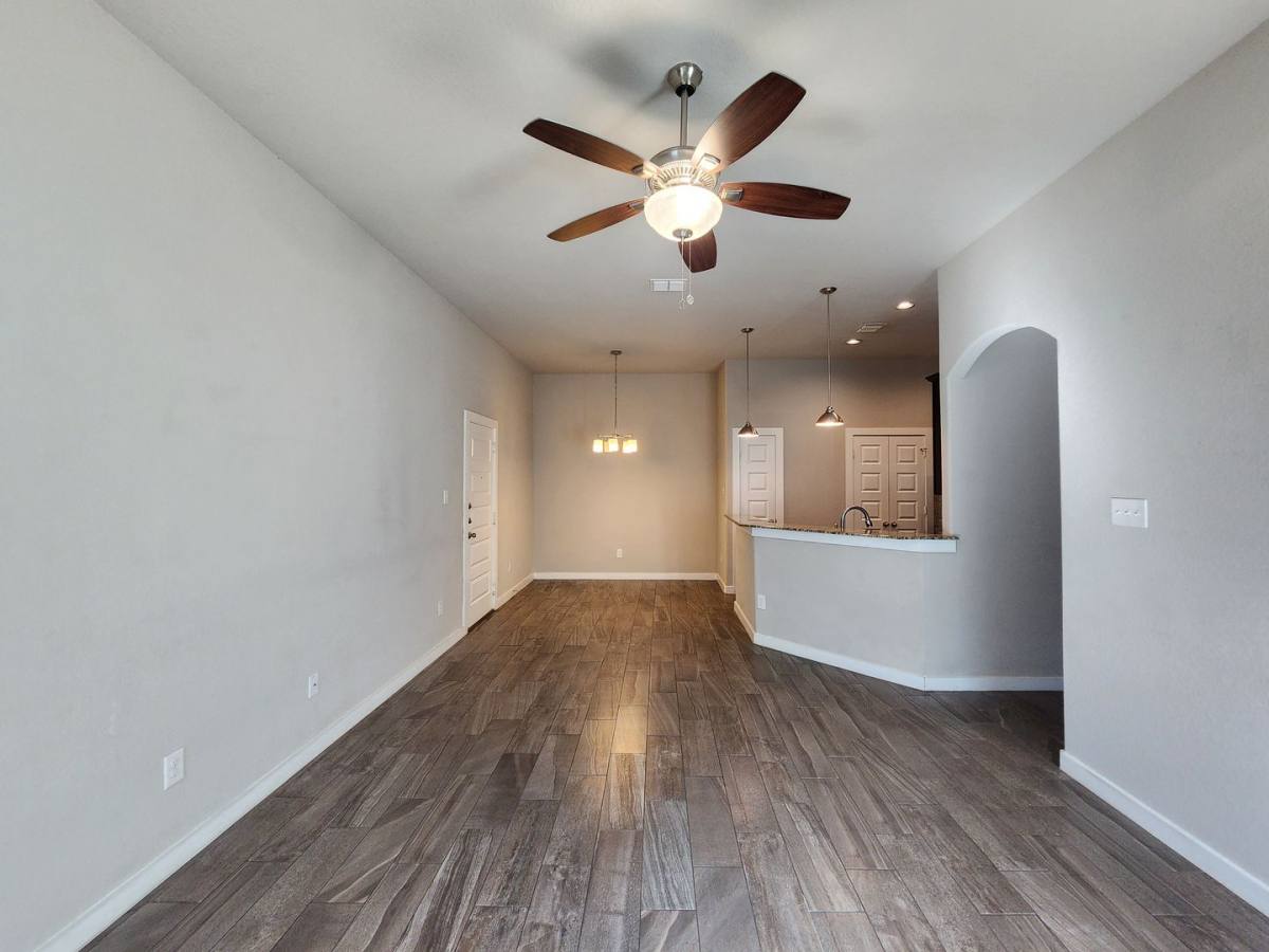 House for rent at 367 Creekside Curve, New Braunfels, TX 78130