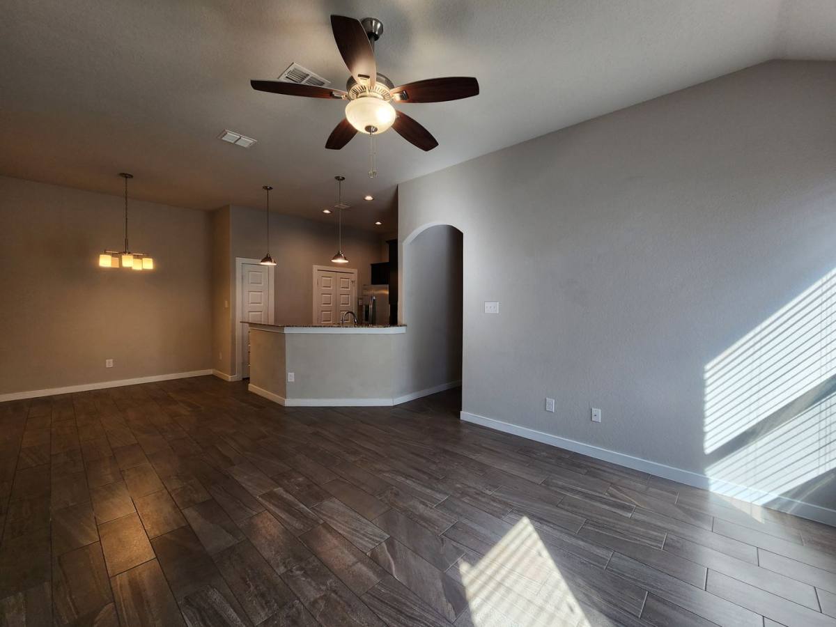 House for rent at 367 Creekside Curve, New Braunfels, TX 78130