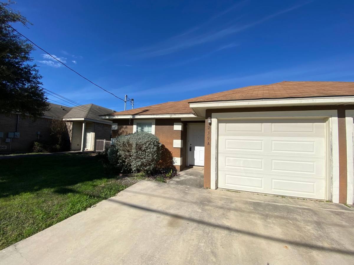 House for rent at 239-A Rosalie, New Braunfels, TX 78130