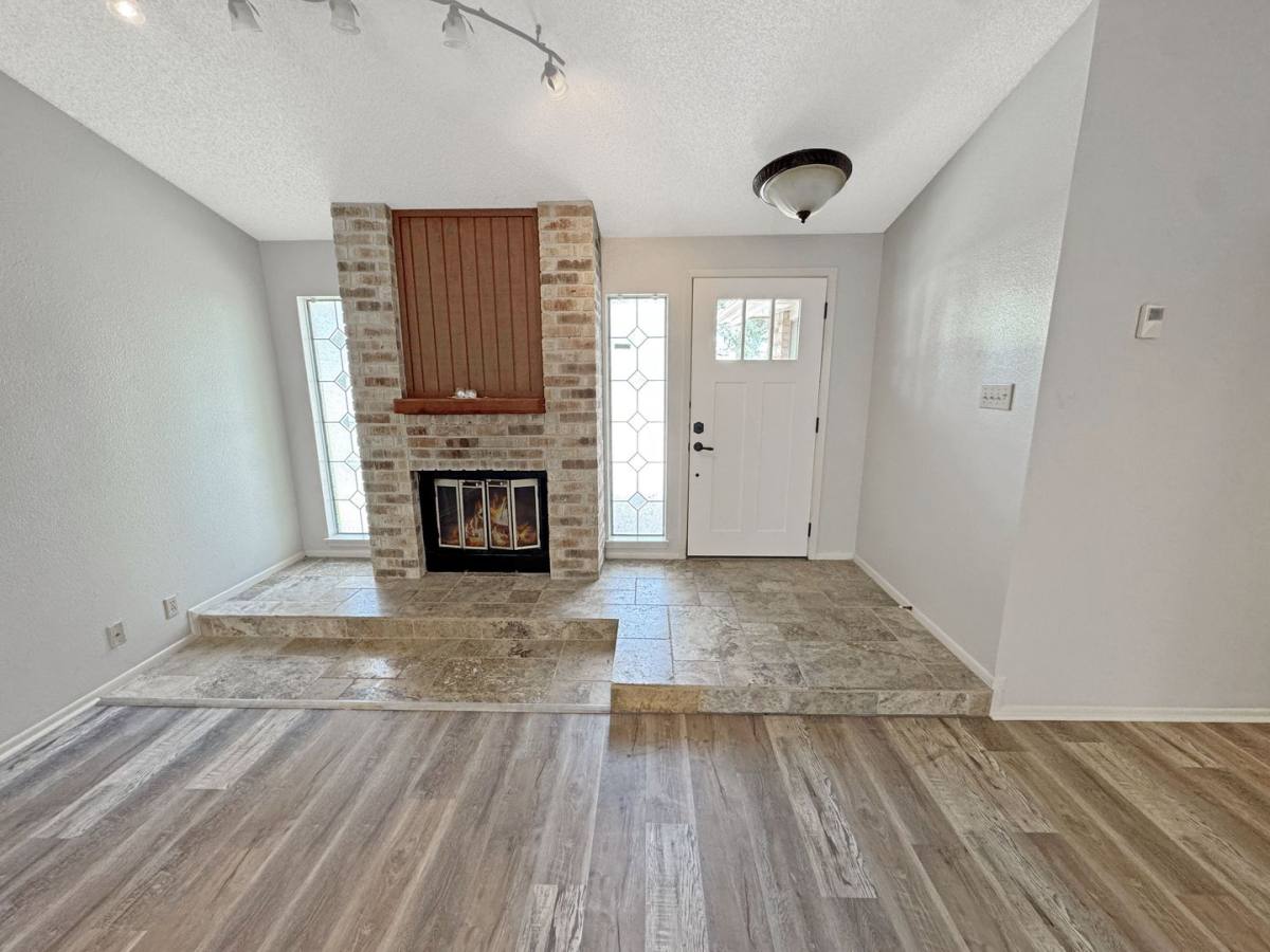 House for rent at 16918 Summer Creek Dr, San Antonio, TX 78248