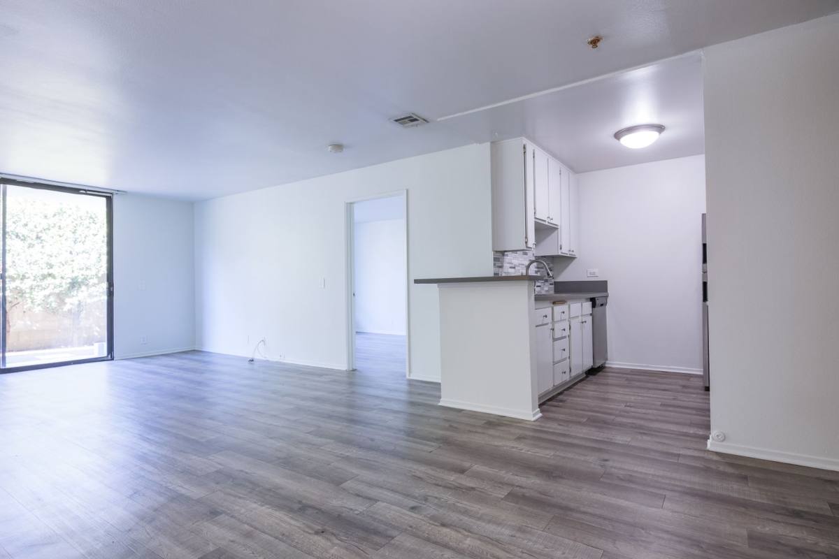 Apartment for rent at 300 W Ave, Los Angeles, CA 90065
