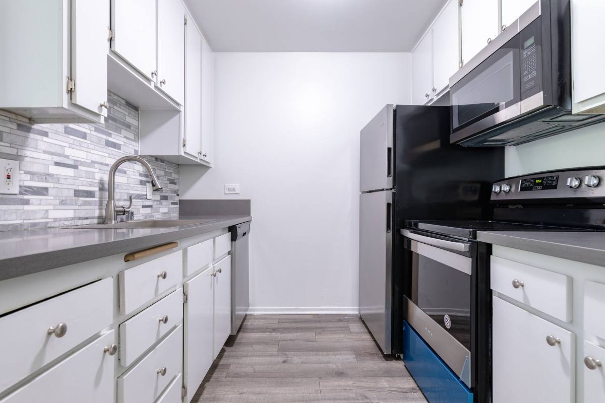 Apartment for rent at 300 W Ave, Los Angeles, CA 90065