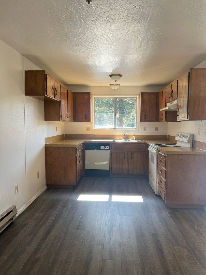 House for rent at 1912 Dawn Ct, B, Klamath Falls, OR 97603