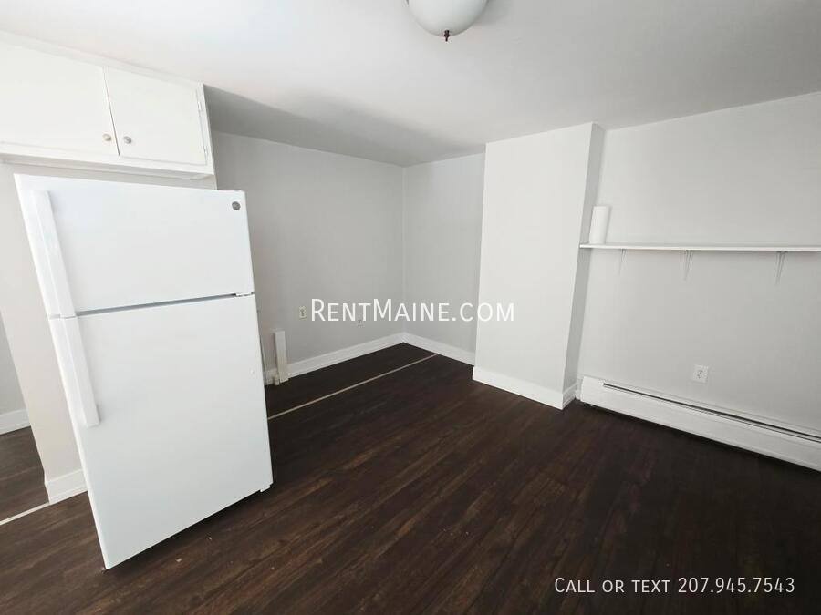 Apartment for rent at 95 Center St #1, Bangor, ME 04401