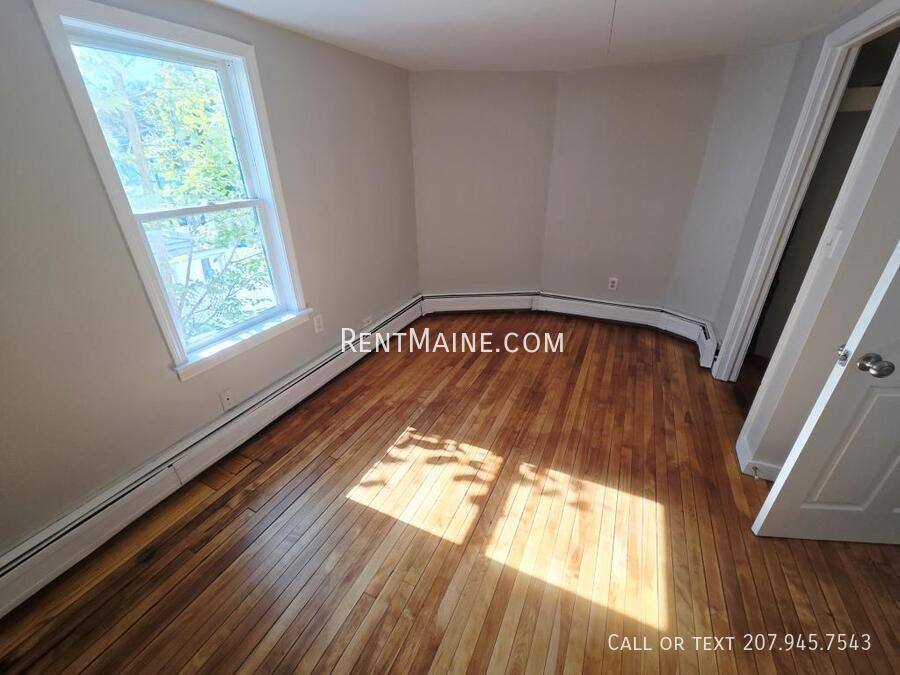 Apartment for rent at 95 Center St #1, Bangor, ME 04401