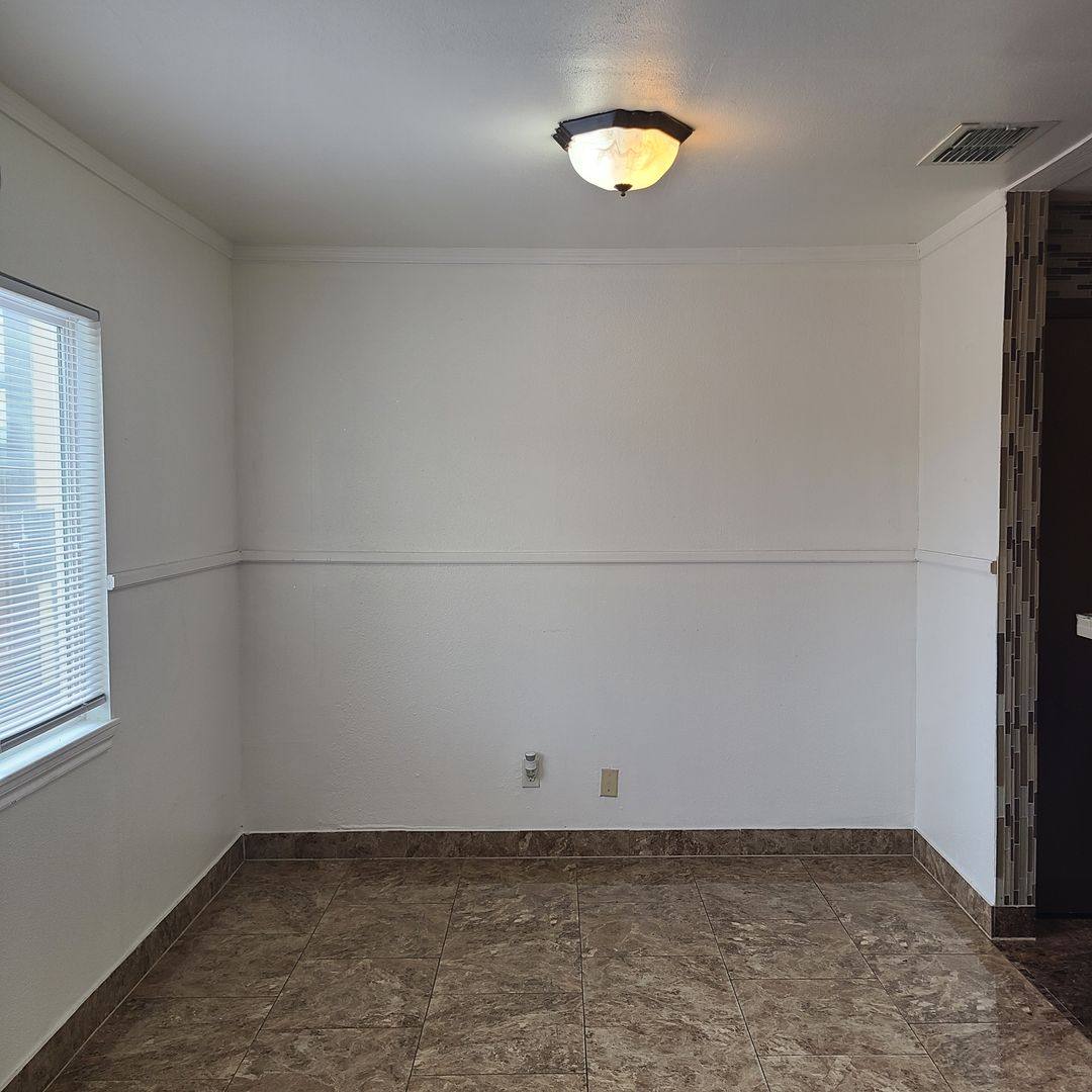 Townhouse for rent at 12020 Maplerock, San Antonio, TX 78230