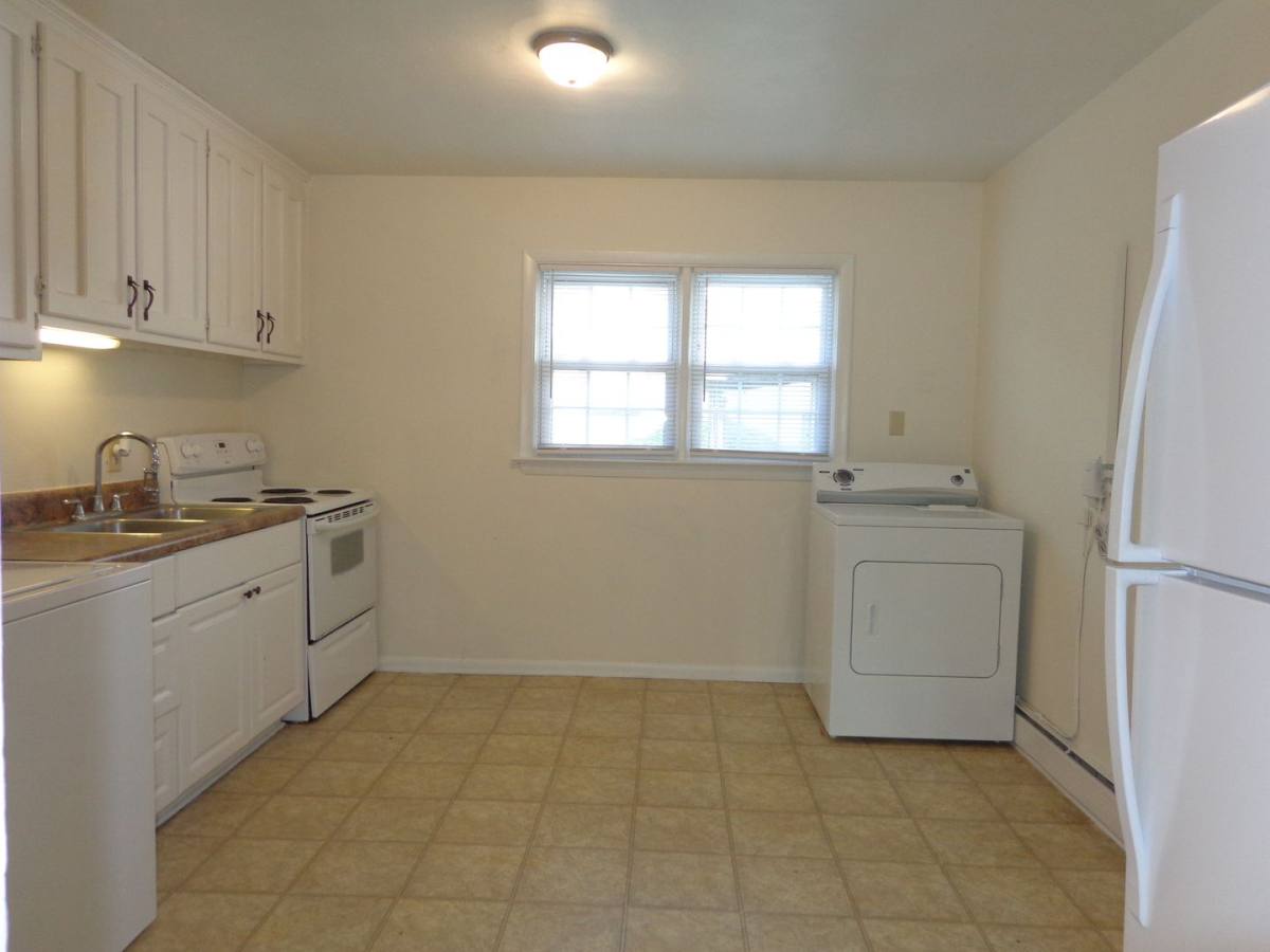 Apartment for rent at 4618-4620 Coronet Ave, Virginia Beach, VA 23455