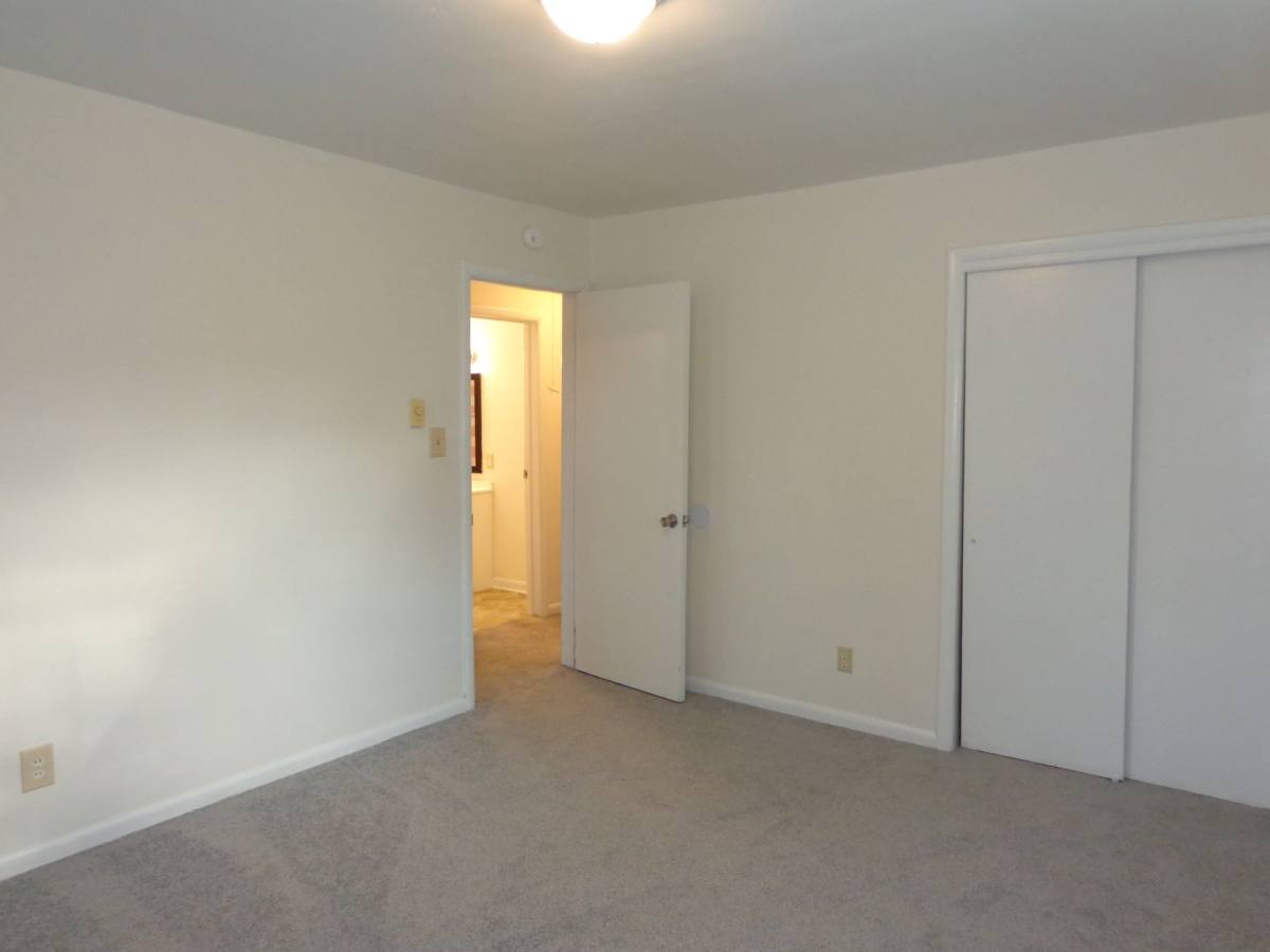 Apartment for rent at 4618-4620 Coronet Ave, Virginia Beach, VA 23455
