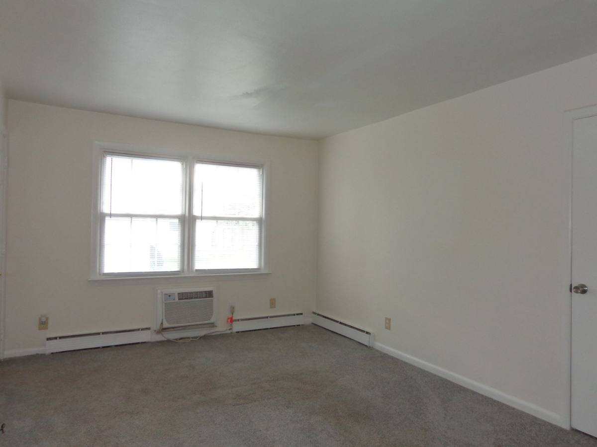 Apartment for rent at 4618-4620 Coronet Ave, Virginia Beach, VA 23455