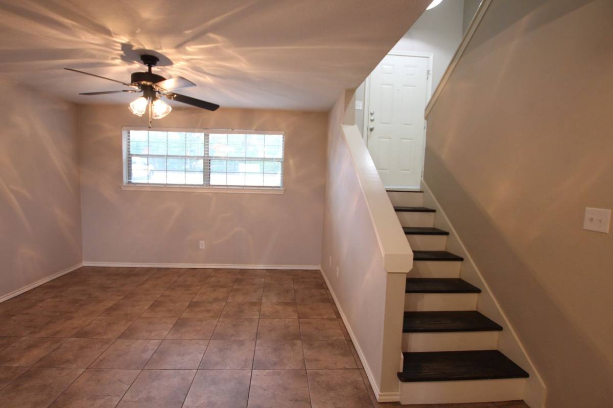Townhouse for rent at 18051 Loring Lane, Lindale, TX 75771