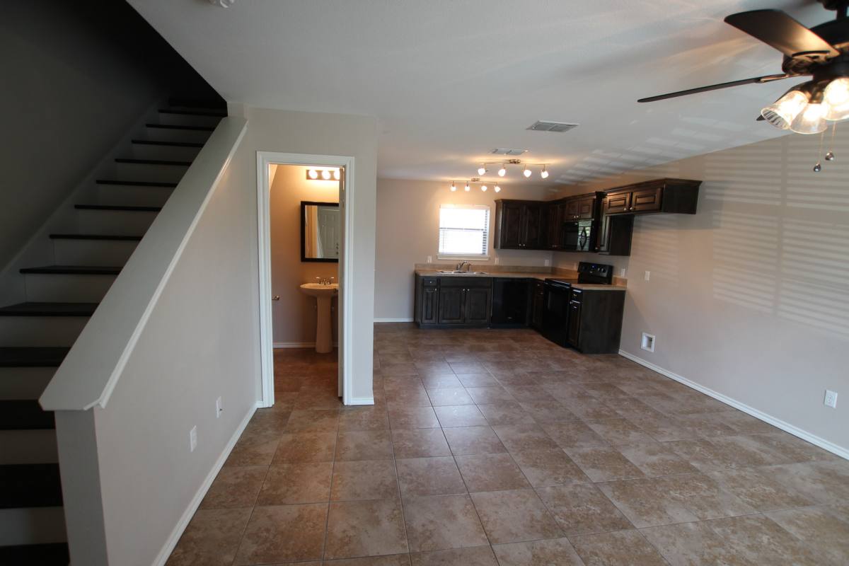 Townhouse for rent at 18025 Loring Lane, Lindale, TX 75771