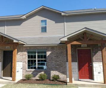 Townhouse for rent at 18025 Loring Lane, Lindale, TX 75771