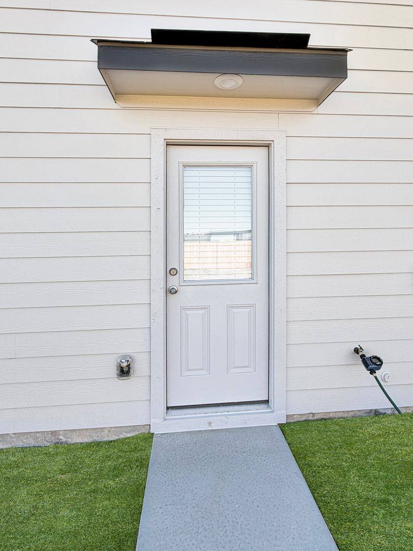 House for rent at 1255 Avery Ranch Dr, New Braunfels, TX 78130