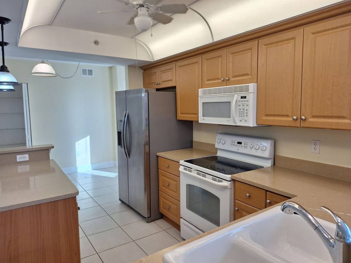Condo for rent at 418 Bouchelle Dr, New Smyrna Beach, FL 32169