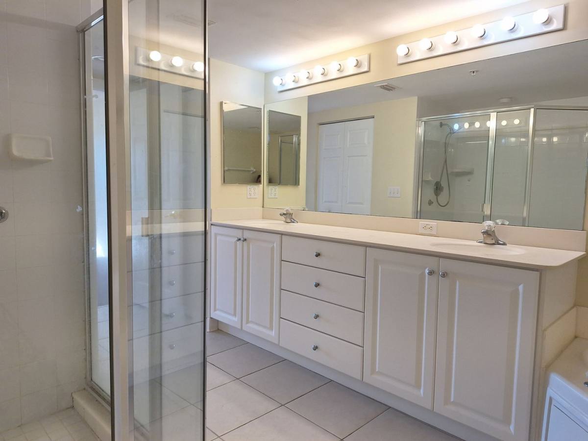 Condo for rent at 418 Bouchelle Dr, New Smyrna Beach, FL 32169