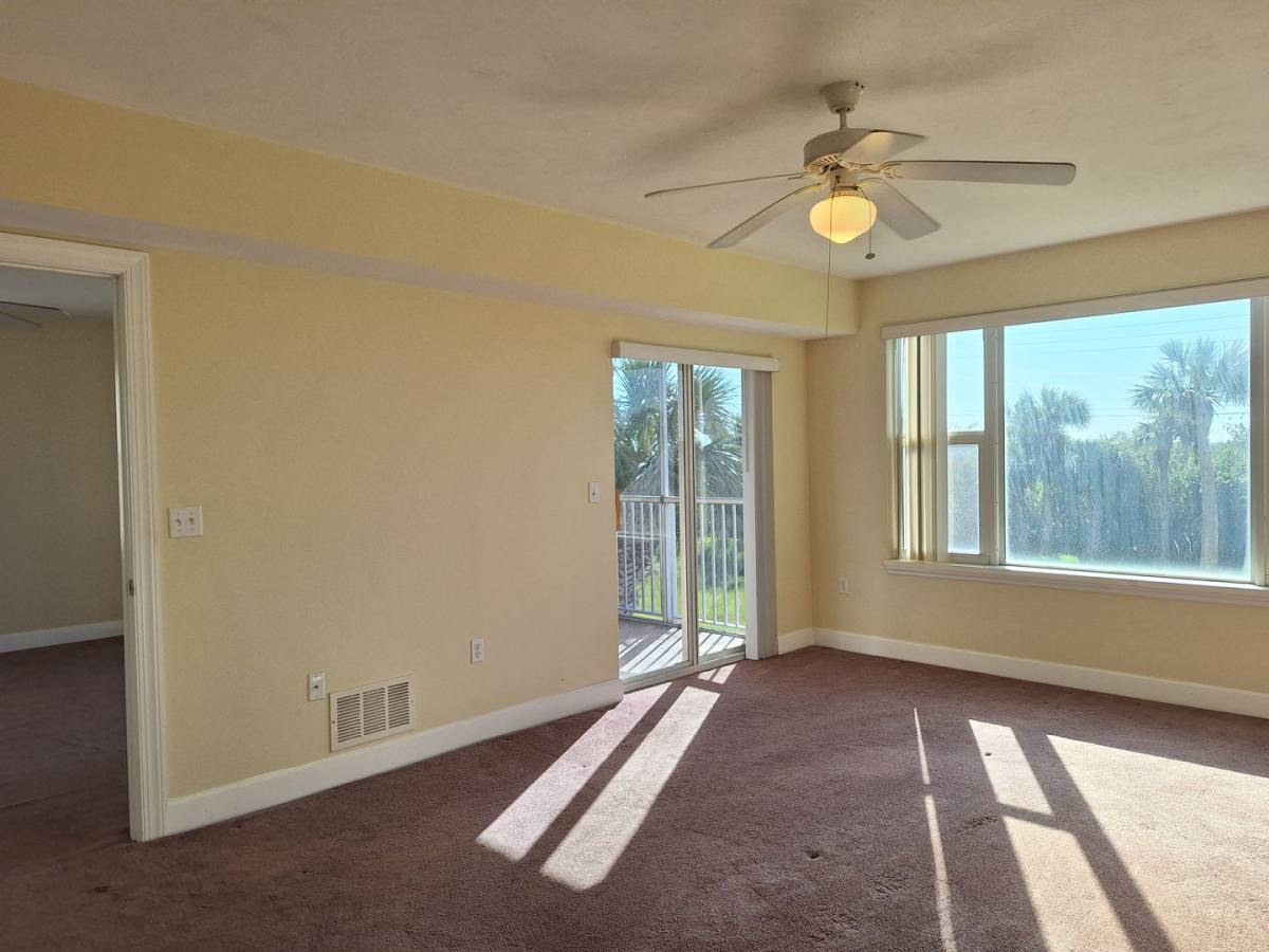 Condo for rent at 418 Bouchelle Dr, New Smyrna Beach, FL 32169