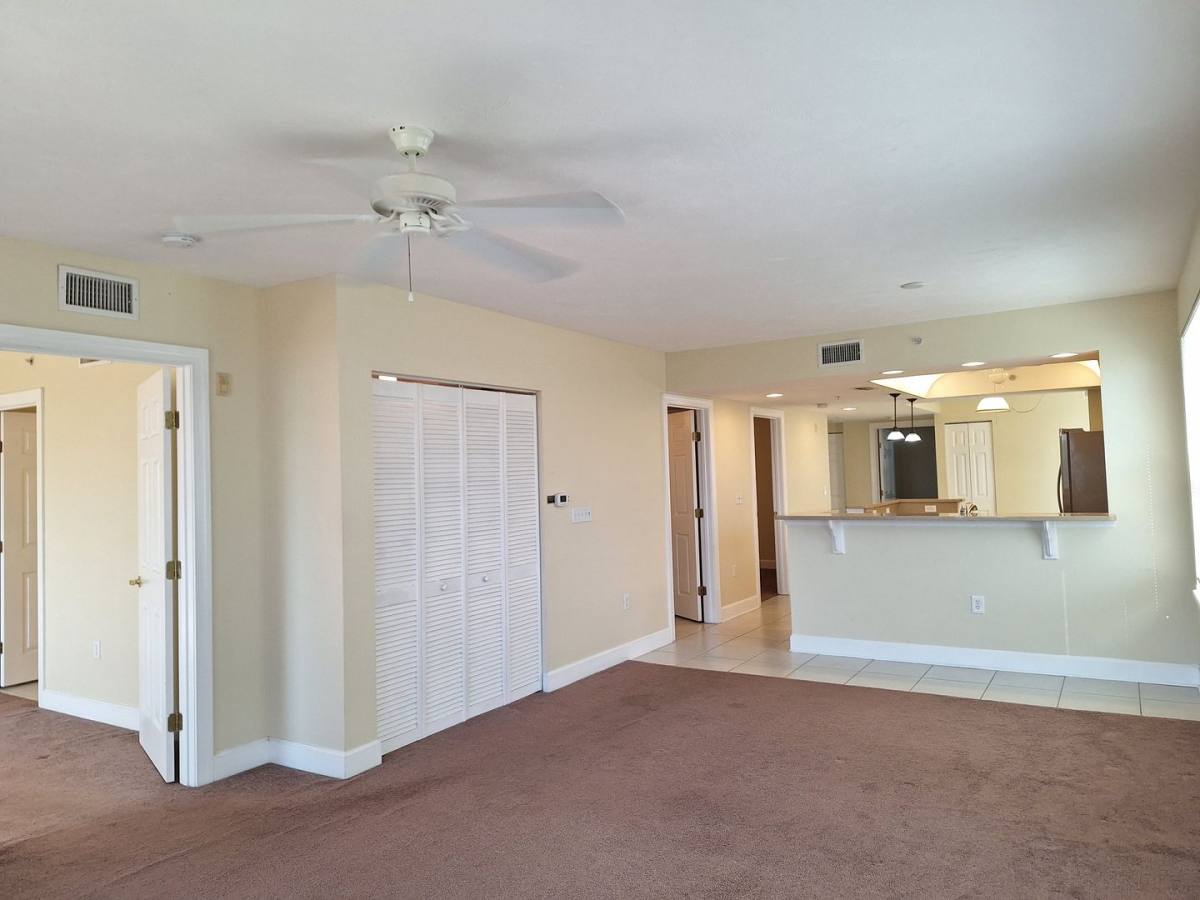 Condo for rent at 418 Bouchelle Dr, New Smyrna Beach, FL 32169