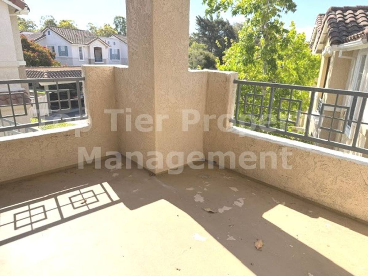 Condo for rent at 3574 Caminito El Rincon, San Diego, CA 92130