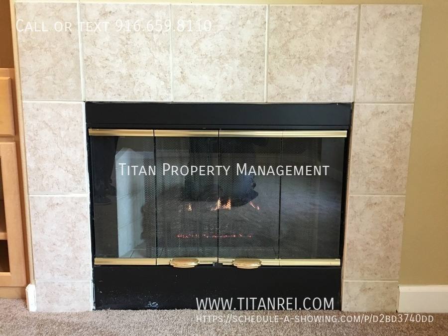 Townhouse for rent at 8144 Crystal Walk Circle, Elk Grove, CA 95758
