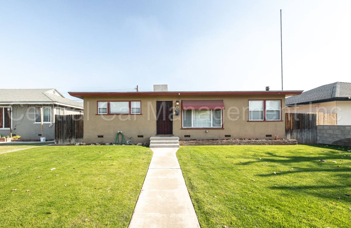 House for rent at 200 Wetherley Dr, Bakersfield, CA 93309