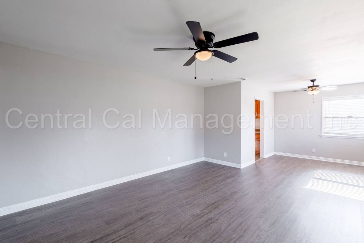 House for rent at 200 Wetherley Dr, Bakersfield, CA 93309