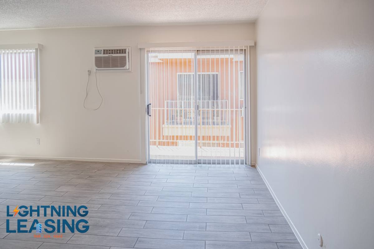 Apartment for rent at 914 1 2 N Wilton Place #309A, Los Angeles, CA 90038