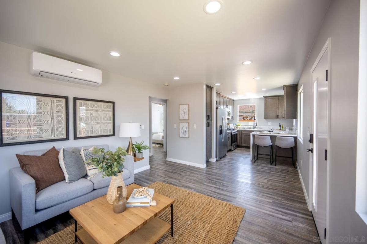 Apartment for rent at 2917-2923 Preece St, San Diego, CA 92111