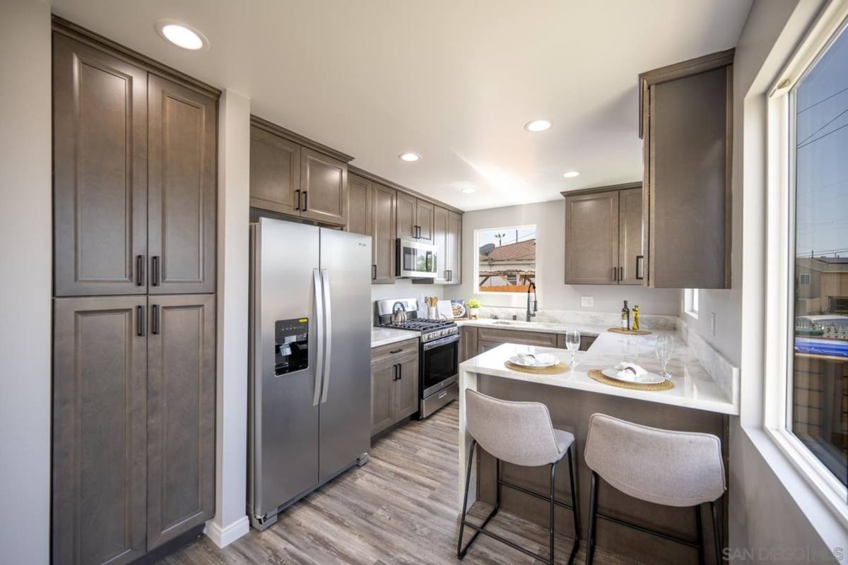 Apartment for rent at 2917-2923 Preece St, San Diego, CA 92111