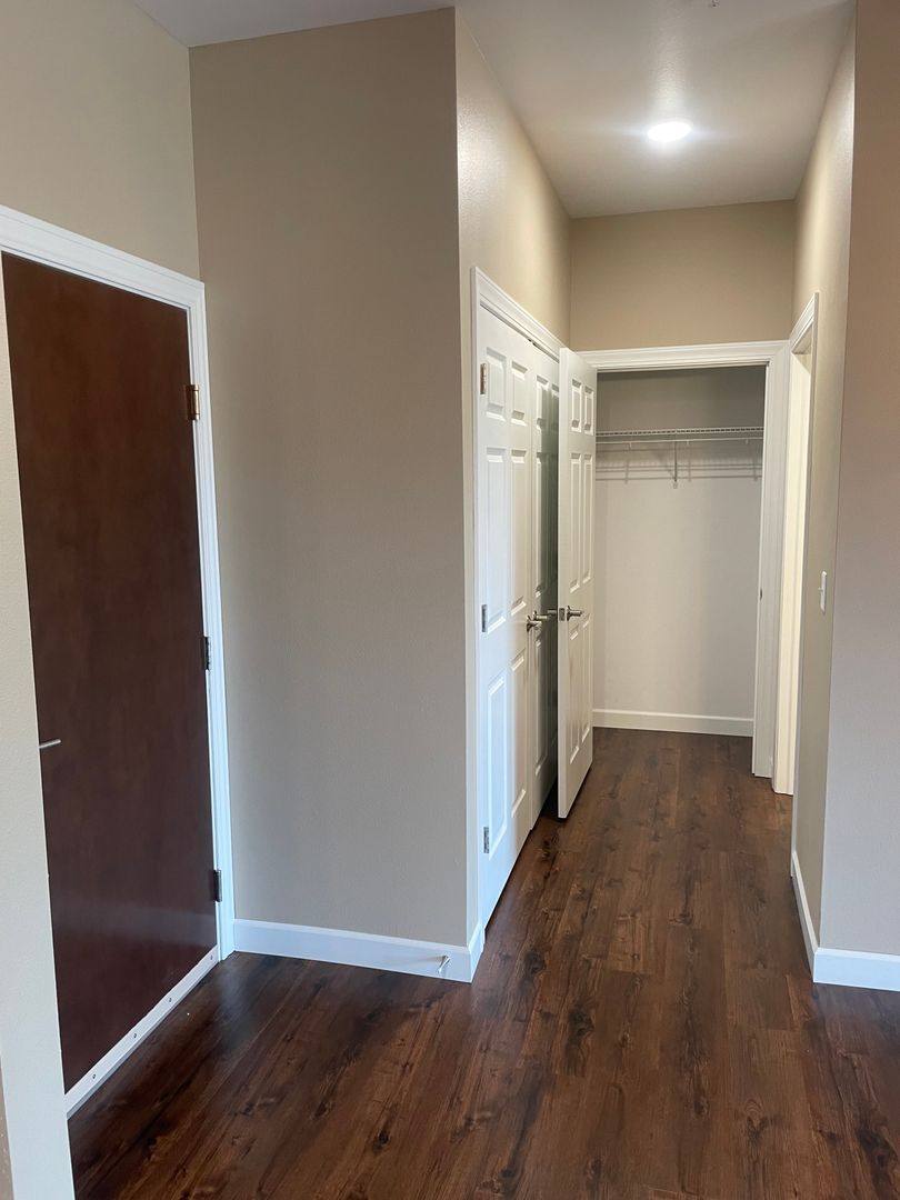 Apartment for rent at 325 Lynn St, Baraboo, WI 53913