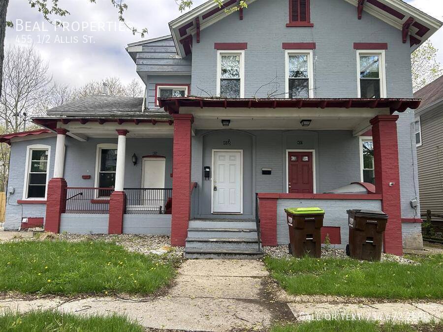 Apartment for rent at 455 1 2 Allis St, Adrian, MI 49221