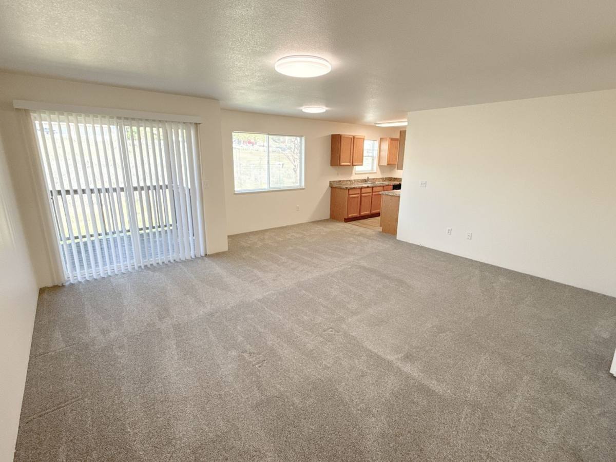 Apartment for rent at 871 - 877 Homedale Rd, Klamath Falls, OR 97603