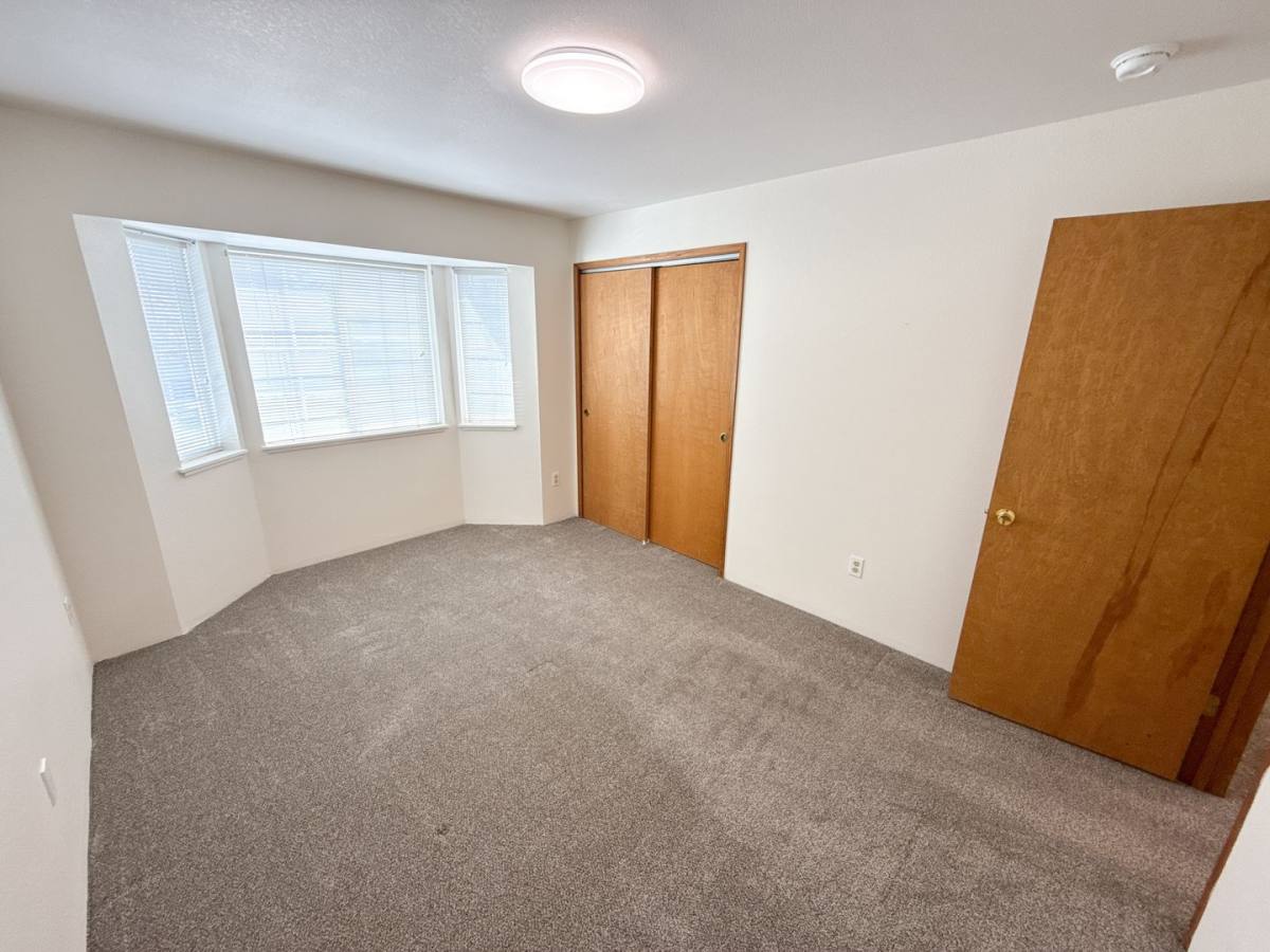 Apartment for rent at 871 - 877 Homedale Rd, Klamath Falls, OR 97603