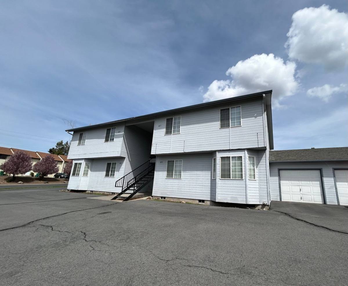 Apartment for rent at 871 - 877 Homedale Rd, Klamath Falls, OR 97603