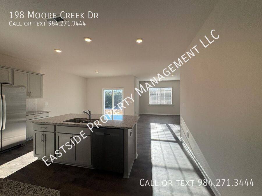 House for rent at 198 Moore Creek Dr, Fuquay Varina, NC 27526