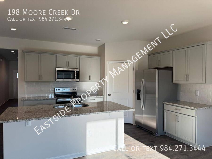 House for rent at 198 Moore Creek Dr, Fuquay Varina, NC 27526